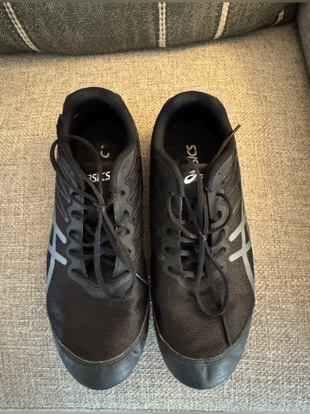 Oasics Dance Sneakers 6.5
